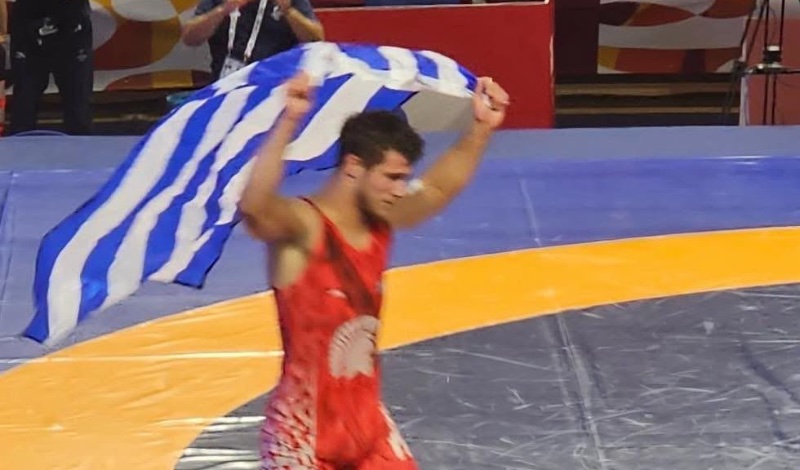 giorgos kougioumtsidis xryso mesogeiako