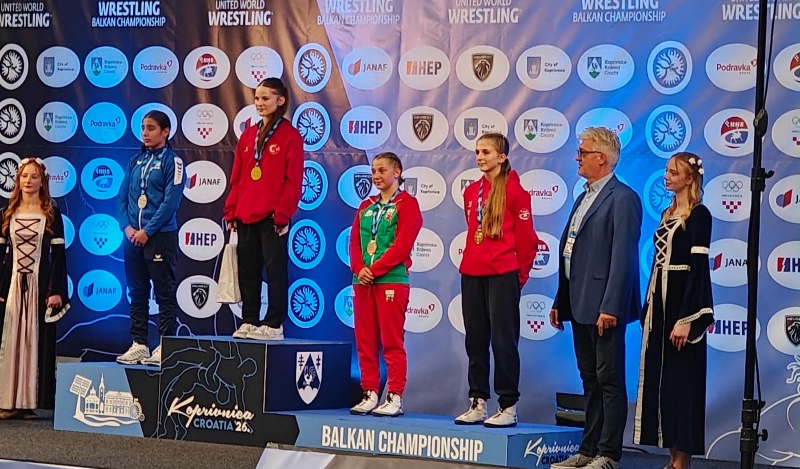 valkaniko palhs u15
