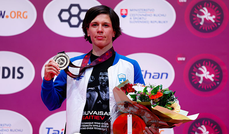 maria prevolaraki 19