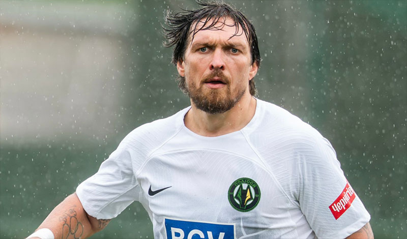 oleksandr usyk boxing football