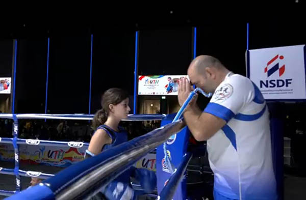 athlos kilkis pagkosmio neon muaythai 67