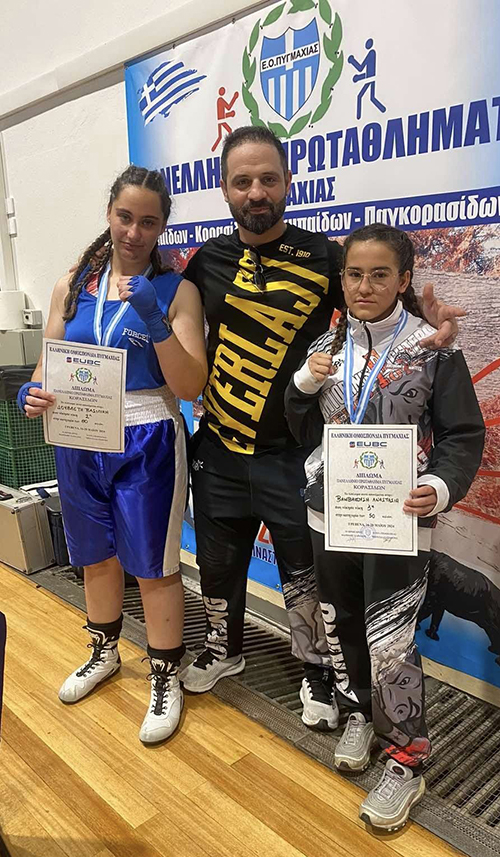 santorinis fighters 19