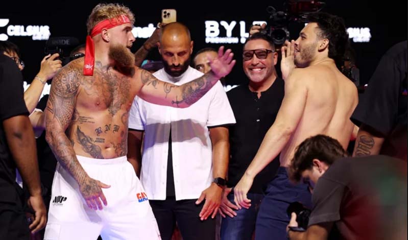 Jake Paul vs Julio Cesar Chavez Jr staredown