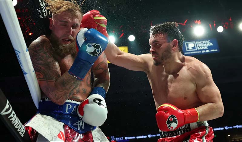 Julio Cesar Chavez Jr 32