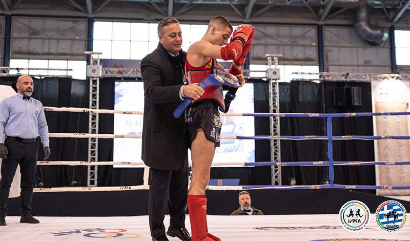 giorgos xalaris muay thai