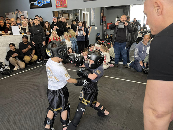 gods of war open politis mogadam 8