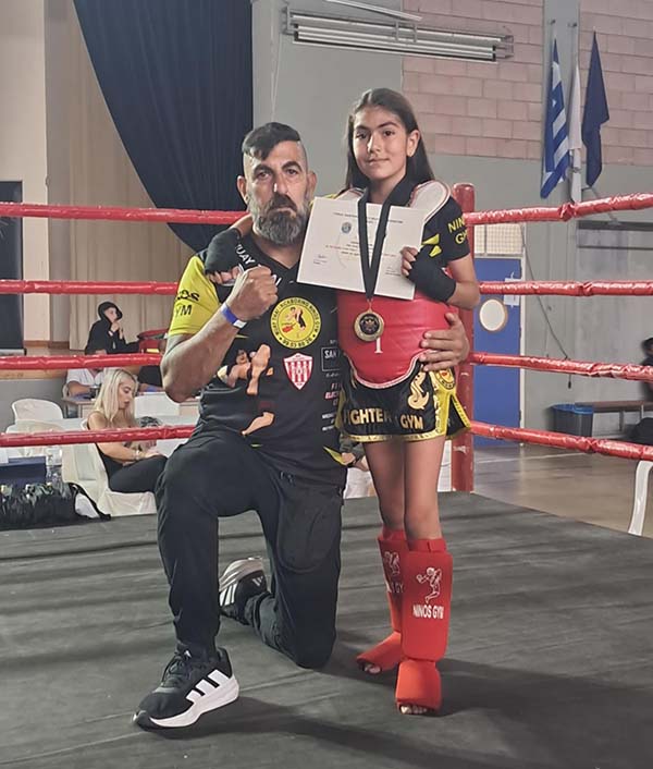 izampel christodoulou rising star 3 foto