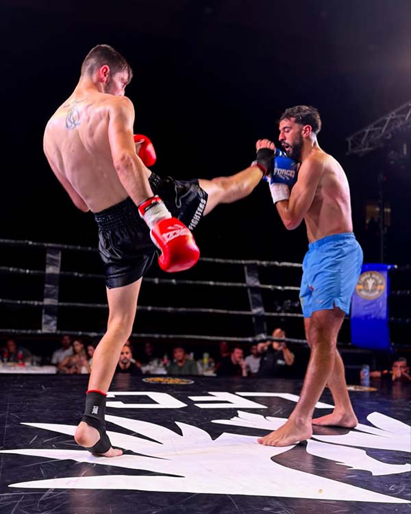 nikos panou lfc 4 foto 1