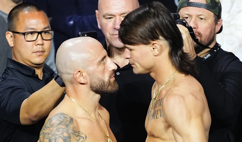 volkanovski lopes staredown