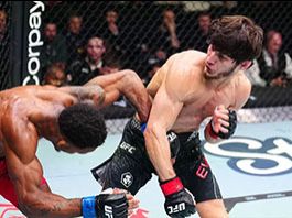 Ο Movsar Evloev έδωσε στον Murphy την πρώτη ήττα