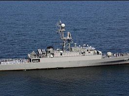 Αμερικανικό υποβρύχιο βυθίζει ιρανική φρεγάτα