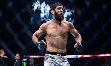 Επικήρυξε τον εαυτό του ο Khamzat Chimaev – Δίνει λεφτά σε όποιον τον υποτάσσει στην προπόνηση!